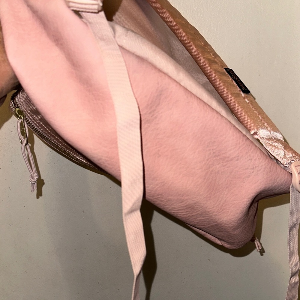 Jansport Metallic Rose Backpack never used - Picture 8 of 8